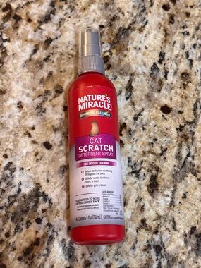 NEW Nature's Miracle Advanced Platinum Cat Scratch Deterrent Spray, Discourages